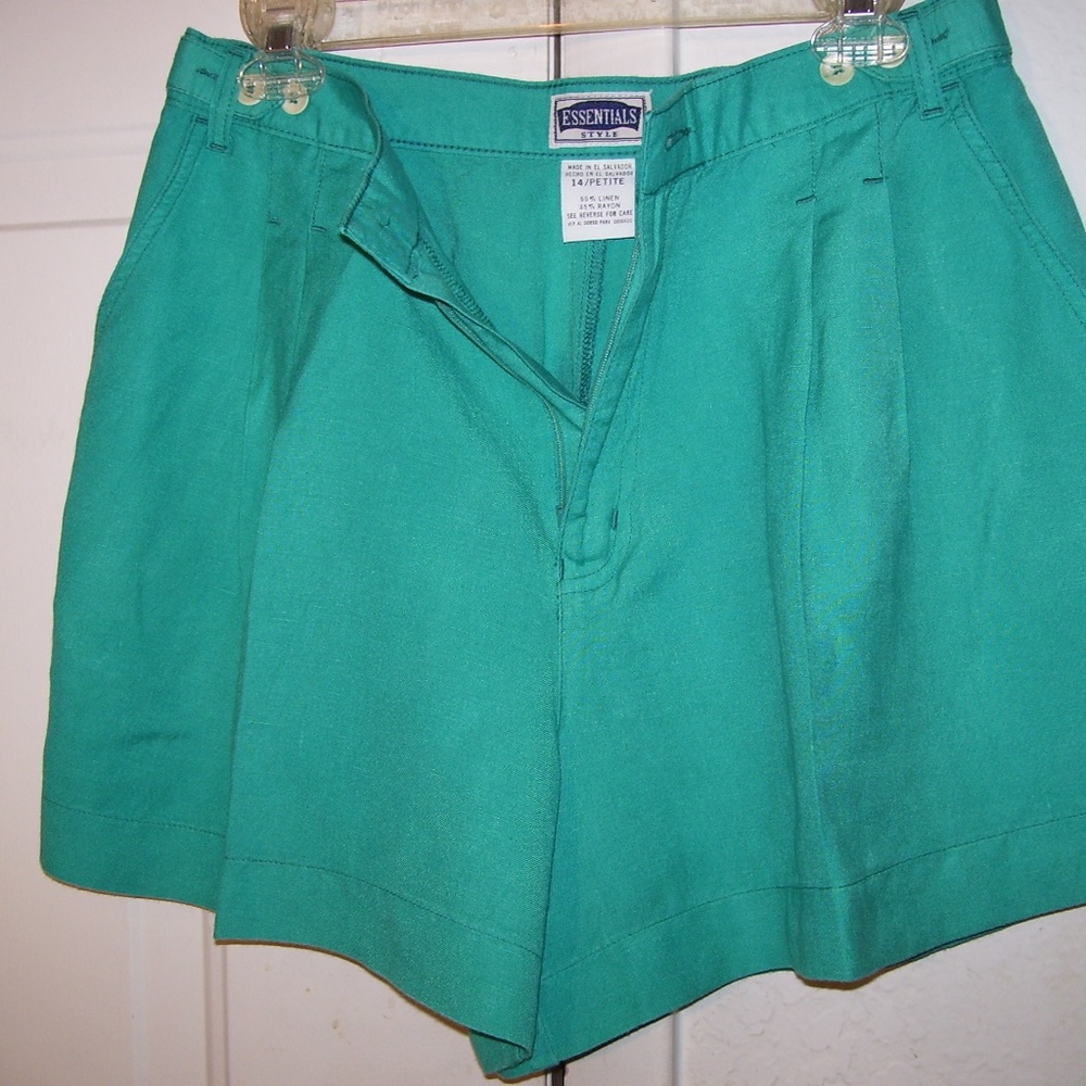 Essentials Style Green Shorts Linen Blend 14 P